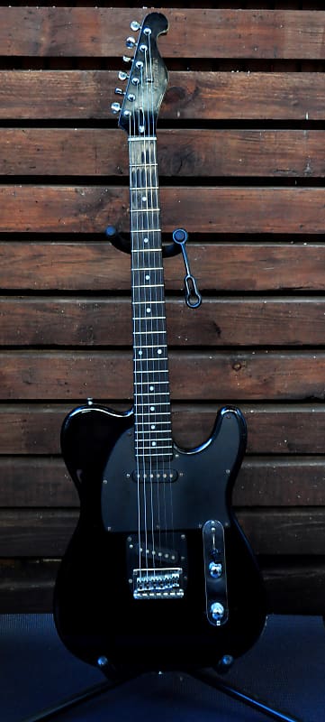 ★Hurricane★ by Morris エレキギター Morris Hurricane Theresa Electric guitar for sale | GS Fanatic