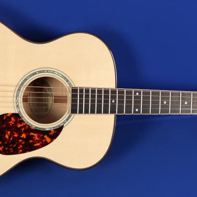 Larrivee USA OM-09 Silver Oak Special Moon Spruce Acoustic Guitar w/ OHSC image 3
