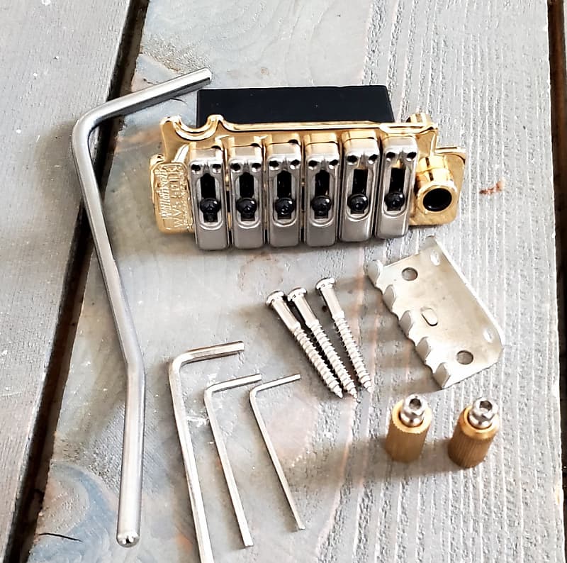 Wilkinson WVS50 IIK Tremolo Gold