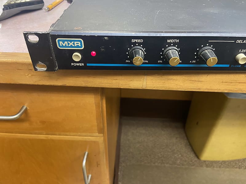 MXR Digital Time Delay Mid 90’s Reverb