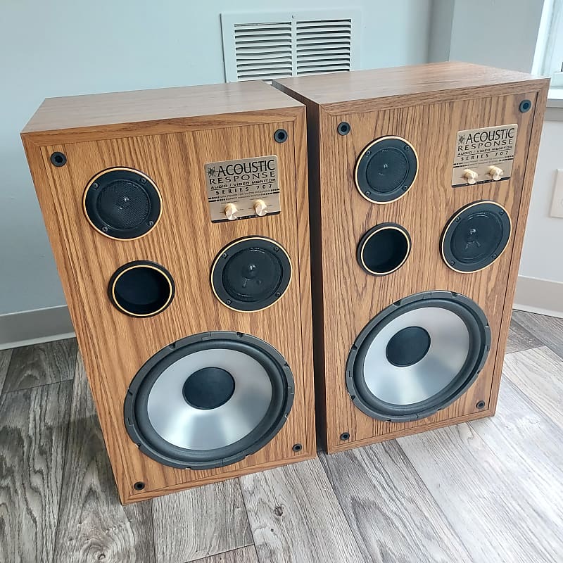 Acoustic Response Series 707 3-Way Speakers in Great Condition