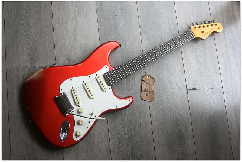 FENDER "Custom Shop Limited Edition '59 Strat, Relic, Faded Aged Candy Apple Red" 3. 73 kilograms image 1