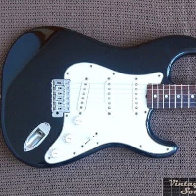 Fresher Straighter FS-380 Stratocaster early 80's Black image 3