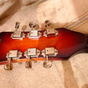 Mosrite V III 1984 Sunburst image 12