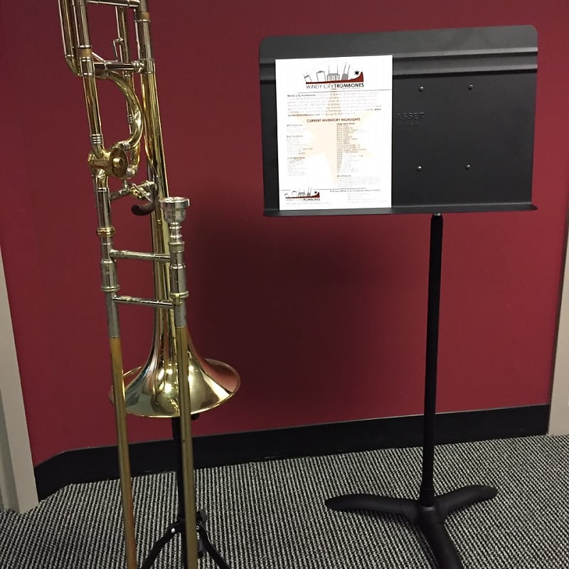 Trombone hotsell music stand
