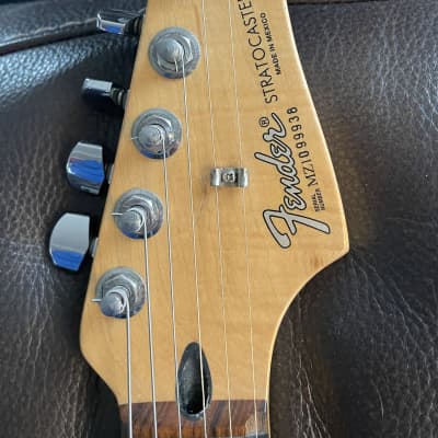 Fender Standard Stratocaster with Rosewood Fretboard 2006 - 2017 - Black image 12