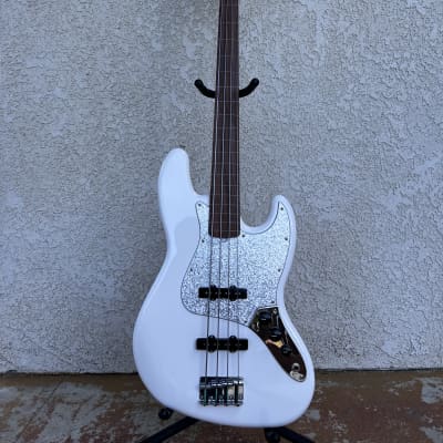 Fender Player Jazz Bass Fretless image 2