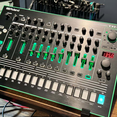 Roland AIRA TR-8 Rhythm Performer with 7x7 Expansion