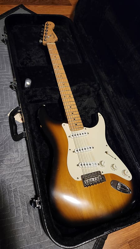 ギター FENDER USA HIGHWAY ONE STRATCASTER U.S.A. made Fender Highway One Stratocaster guitar, S/N Z7269562