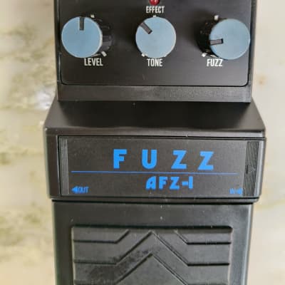 Aria AFZ-1 Fuzz | Reverb