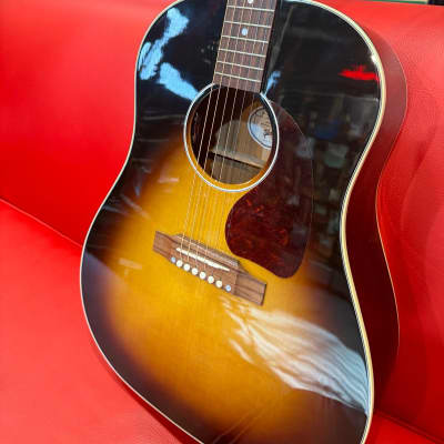 Gibson J-45 Standard Vintage Sunburst imagen 3