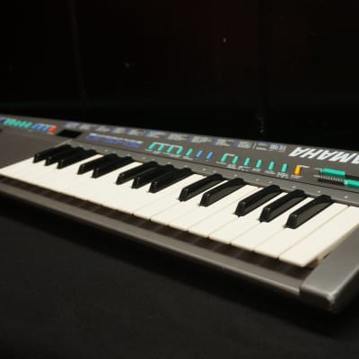 YAMAHA SHS-10 S FM Digital Keyboard With MIDI Keytar Controller w/ Case & Strap image 8