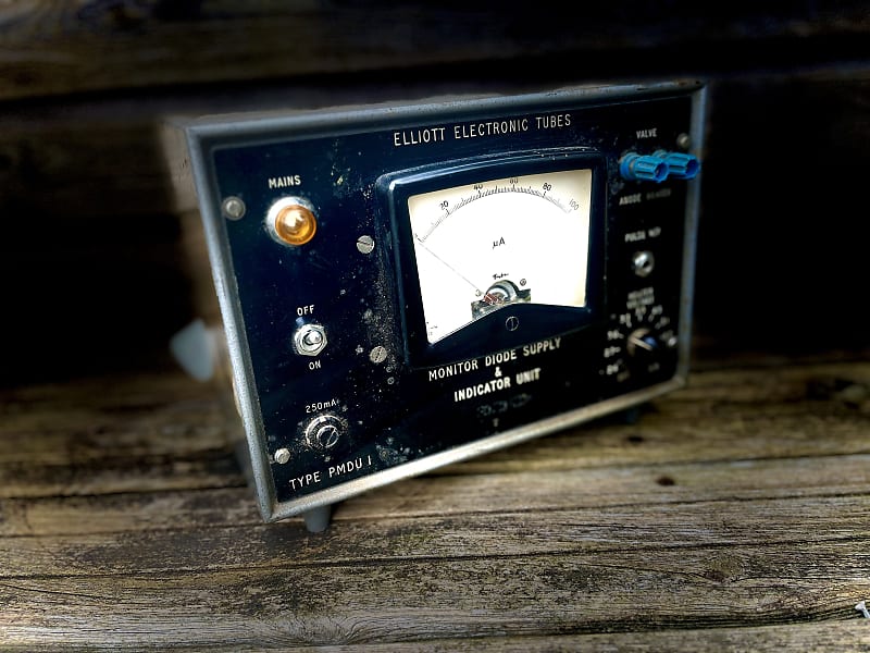 Analogue Addicts UK Tube Mic Pre Vintage Reverb