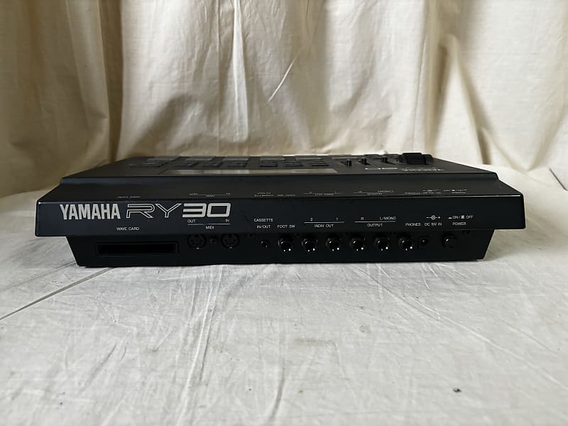 Yamaha RY30 RHYTHM PROGRAMMER Drum Machine w/ power supply