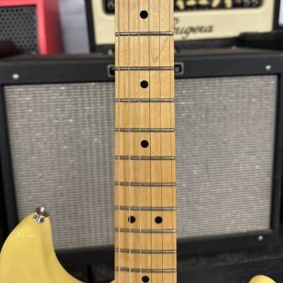 Fender Player Stratocaster with Maple Fretboard 2022- Present - Buttercream image 5