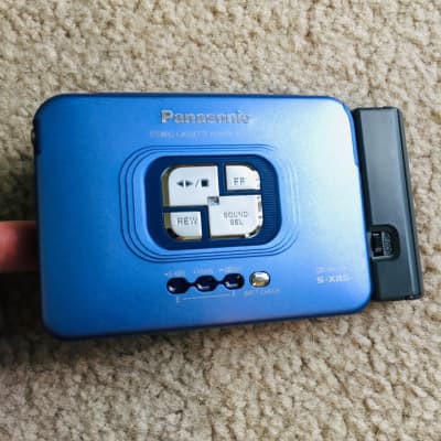 PANASONIC RQ SX50 Walkman Cassette Player, RARE BLUE ! Run tape ! image 3