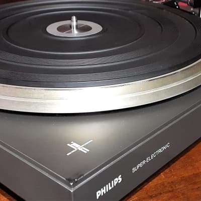 Philips  AF 877 Direct Control Super Electronic Turntable 1979 Silver Grey image 6