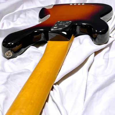 Fender AM Pro II Precision, 3-Tone Sunburst w/ Rosewood *IN STOCK* image 8