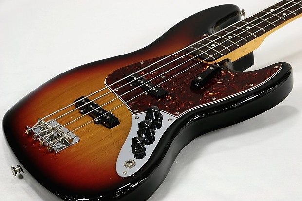 Fender USA American Vintage 62 Jazz Bass 3 knob 3TS