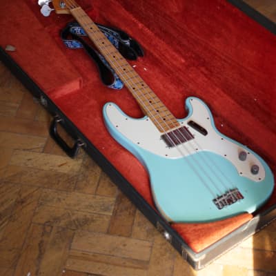 Fender Telecaster Bass 1972 Daphne Blue (Refinished); w/ case image 12