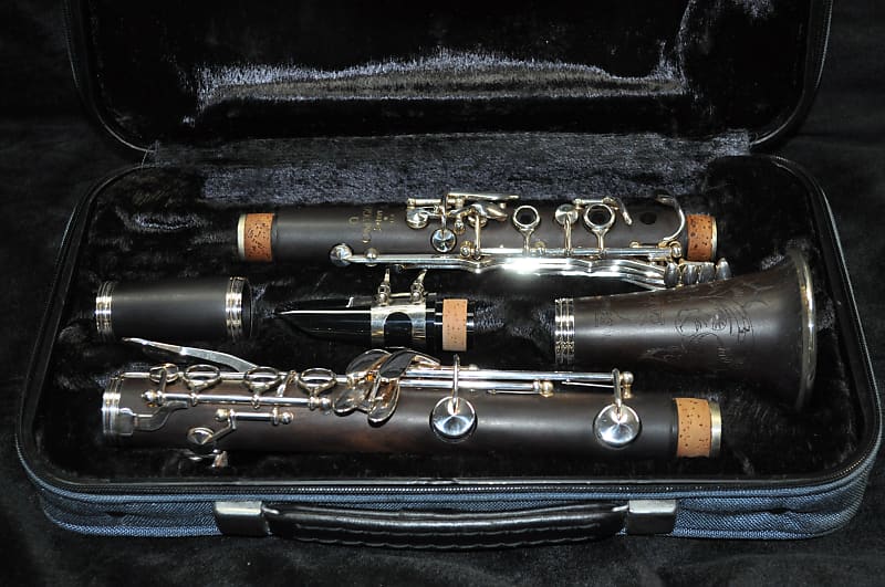 SELMER OMEGA WOOD Bb CLARINET EXCELLENT CONDITION SILVER KEYS