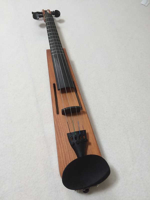 Violin. 4/4 travel fiddle. image 1