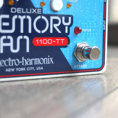 Electro-Harmonix Deluxe Memory Man 1100-TT Tap Tempo 1100Ms Analog Delay imagen 3