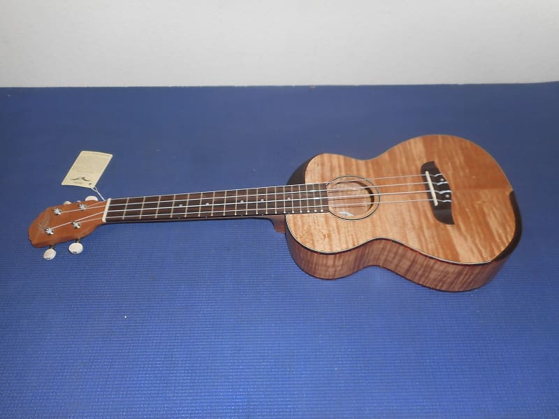 Oscar Schmidt Comfort Series OU800T Flame Maple Tenor Ukulele!