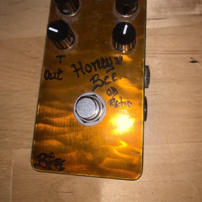 BJFE Honey Bee Retro Overdrive (4-Knob) | Reverb