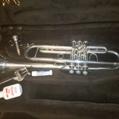 Bach LR180S37 Stradivarius Professional Model Bb Trumpet