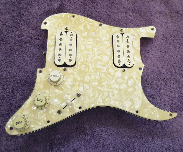 Fender USA BIG APPLE ストラトキャスター ケース付 Fender BigApple Stratocaster 1997年製 買取ました デジマート