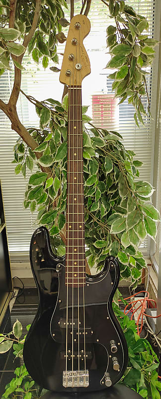 nanana　SQUIER Precision bass Affinity Squier Affinity Series Precision Bass, Black, Maple