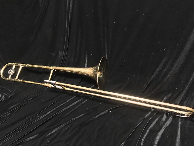 Selmer Bundy Trombone Designed by Vincent Bach in Good Condition Case and Mouthpiece Included