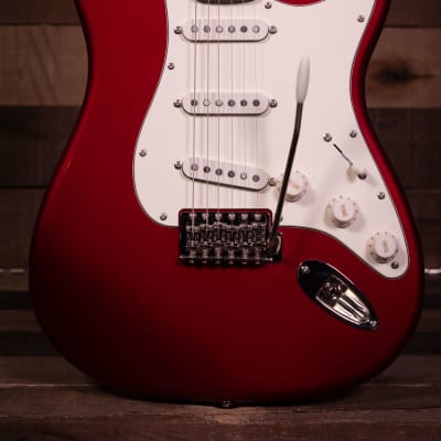 Squier Classic Vibe '60s Stratocaster, Laurel FB, Candy Apple Red image 1