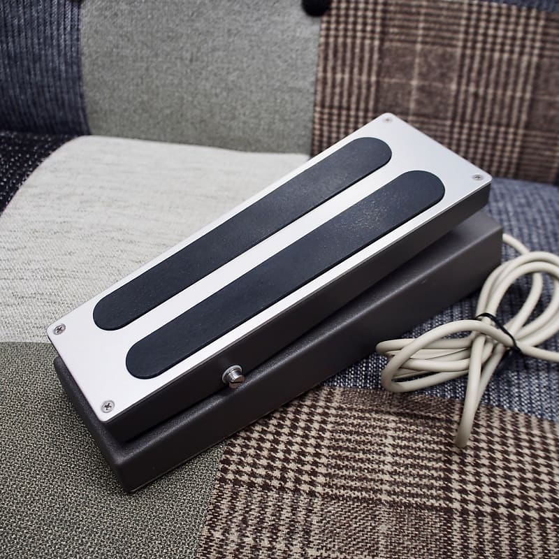 ミ*グ様 ペダル　ジャンク品　Uni-Vibe？　shin-ei？ Shin-ei.com Effects Pedals
