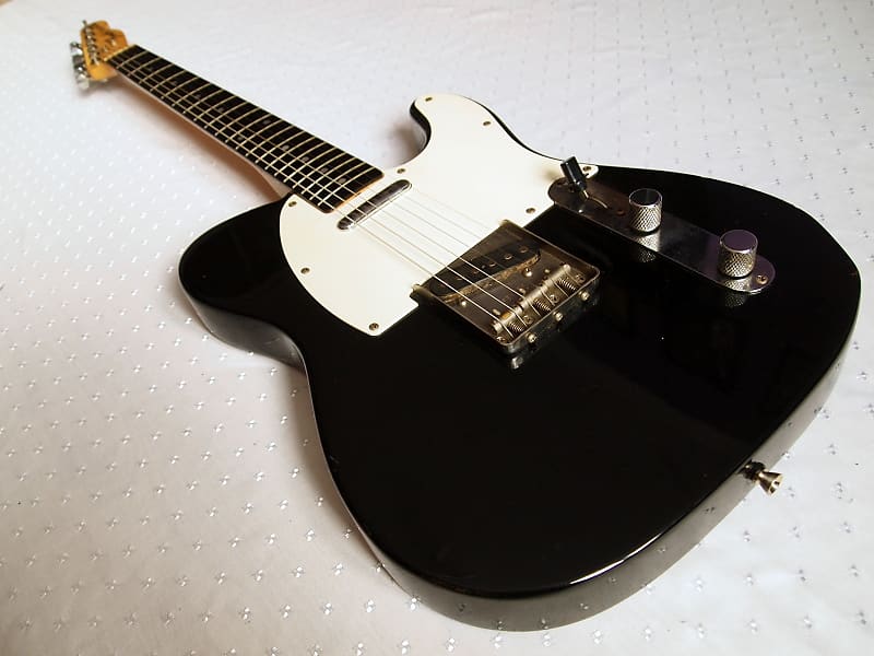Fender Japan Telecaster ブラック Fender Japan Standard Telecaster Black 1980s – Chicago Music