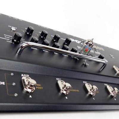 Line 6 POD HD400 Multi-Effect and Amp Modeler | Reverb