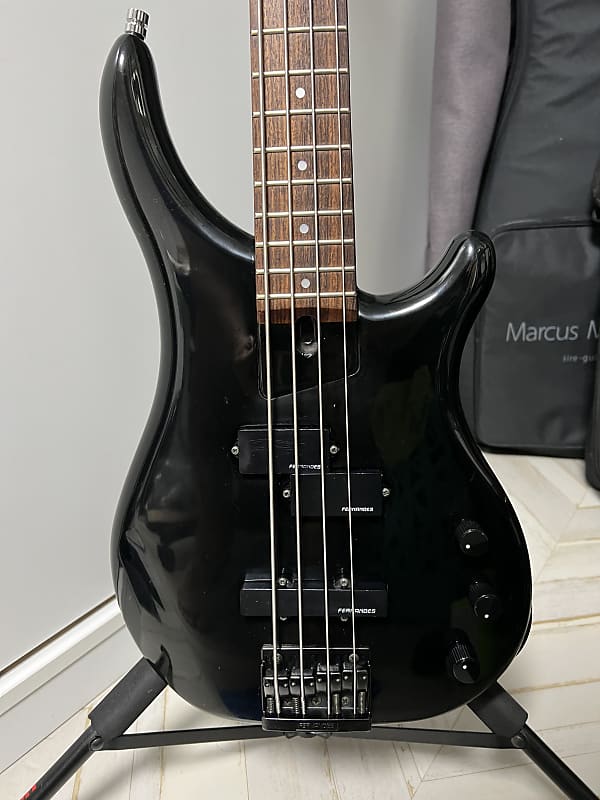 Fernandes FRB55 90’s - Black Gloss 32”