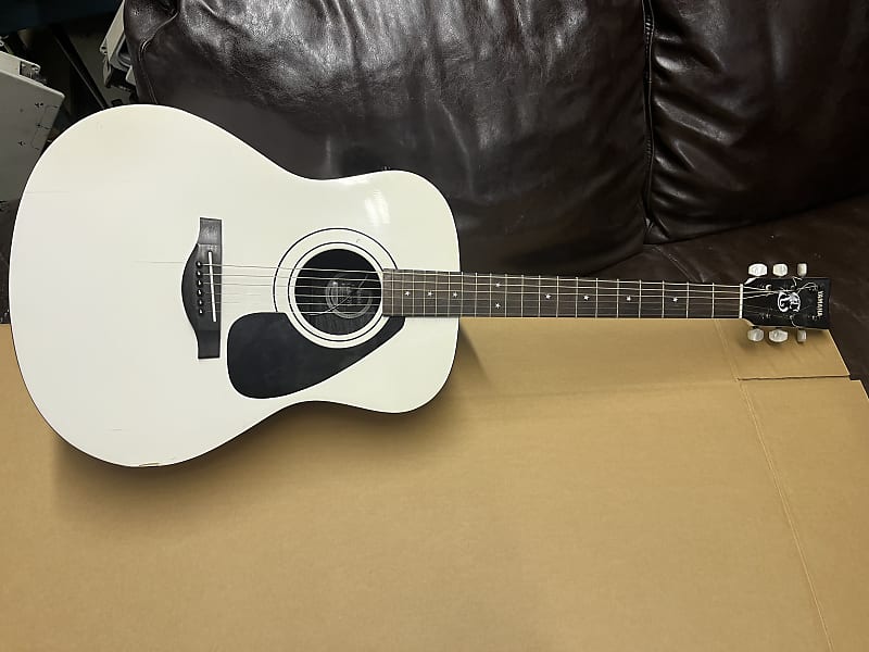 Yamaha LLX6DN Acoustic Electric Guitar Dave Navarro w Case