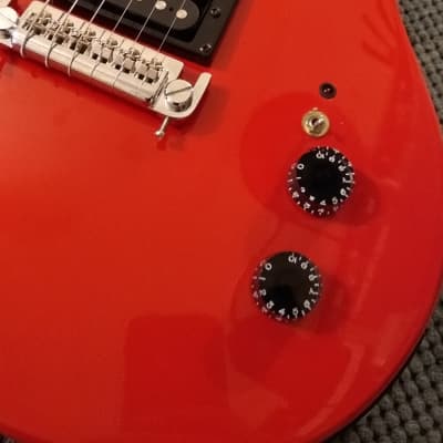 Lyon Travel Guitar w/ Built in Amp & Speaker image 4
