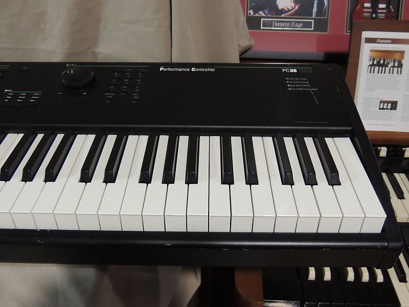 Kurzweil PC-88 88 weighted key stage piano with Manual & AC Adapter [Three  Wave Music]