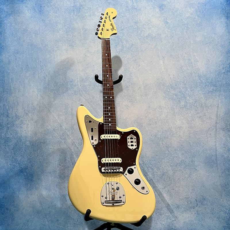 Fender FSR Collection Traditional II 60s Jaguar Vintage White with 