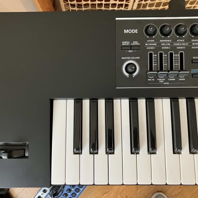 Roland Juno DS76 Synthesizer 2018 - Present - Black image 3