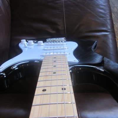 Jay Turser JT-300M-BK-M 300M Series Maple Neck Double Cutaway Electric Guitar Black/White image 7