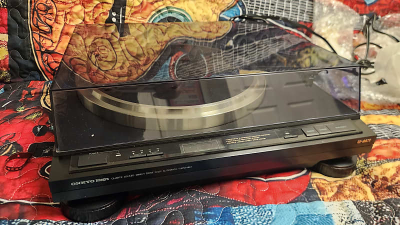 Onkyo CP-1057F Automatic Turntable Record Player with Box  			