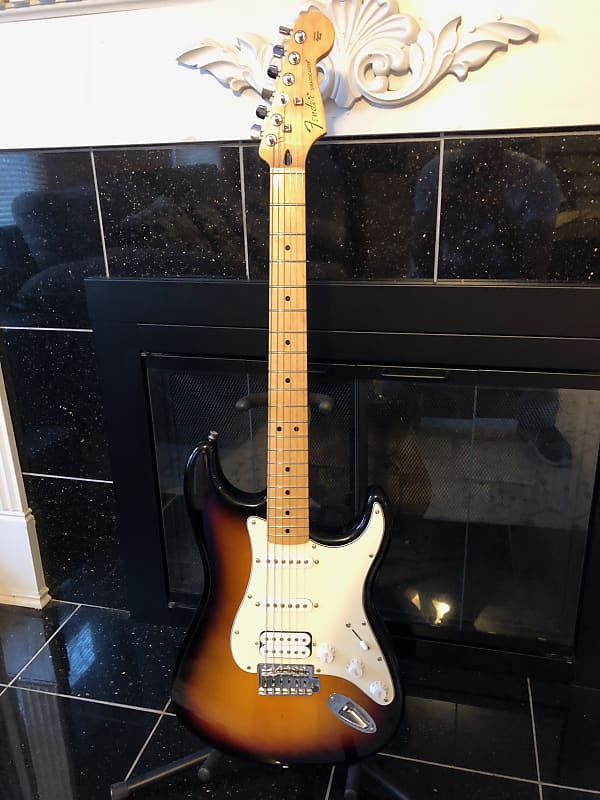 Fender Stratocaster MIM Locking Tuners HSS Sunburst Maple Reverb