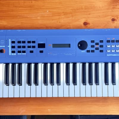 Yamaha MX49 v2 Synthesizer 2018 - Present - Blue