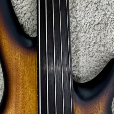 Ibanez SRF705BBF Portamento 5-String Electric Bass, Natural Browned Burst Flat image 2