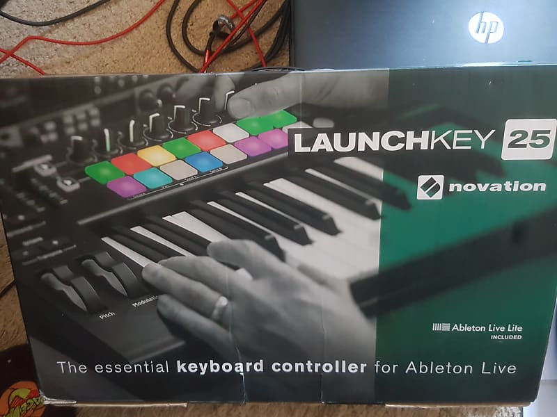 Novation Launchkey 25 MkIII Keyboard Controller image 1