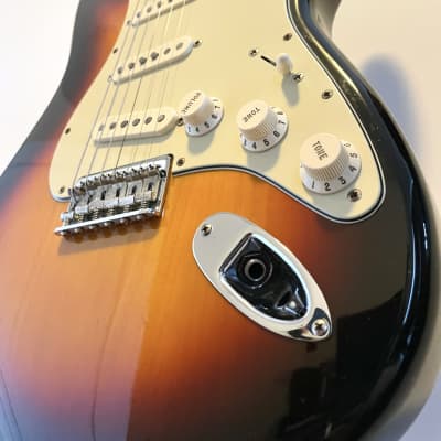 Fender Robert Cray Artist Series Signature Stratocaster 2003 - Present - 3-Color Sunburst for sale